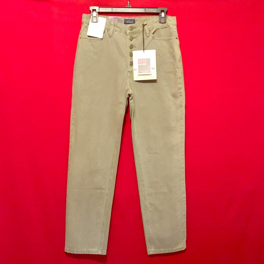NWT High Waisted Straight Leg Denim